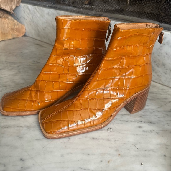 NEW MIISTA Leather Ankle Boot Sz 37 - Picture 6 of 7